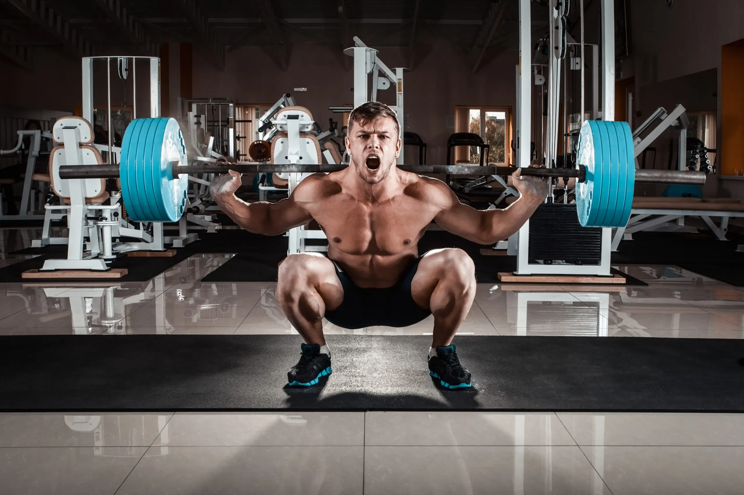 Powerlifting Vs. Bodybuilding: Its Differences, Pros & Cons